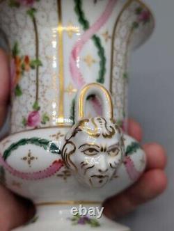 Stunning Chelsea porcelain campagna vase, 19th C, neoclassical style, Trident