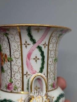 Stunning Chelsea porcelain campagna vase, 19th C, neoclassical style, Trident