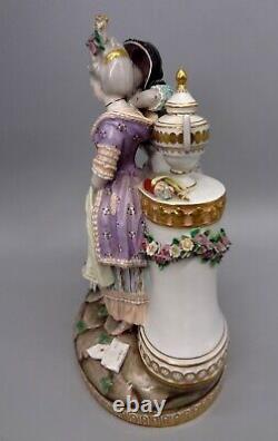 Superb, Almost Perfect, 1st Quality 26 cm Meissen Porcelain Group Model E70