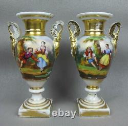 Superb pair 19th century antique hand painted Paris Porcelain URNS VASES. 8.75