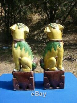 VTG Chinese Porcelain Famille ROSE FOO DOGS Statues PAIR