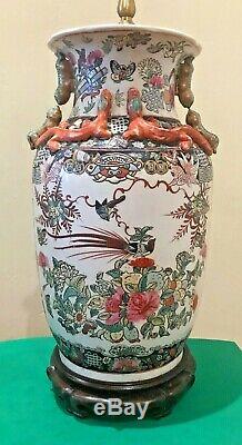 VTG Pair Chinese Intricate Porcelain Vase Chinoiserie Hand Painted Table Lamps