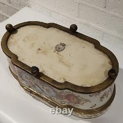 Vintage Chinese Wong Lee Hand Painted Decorated Lidded Box Brass Decoration