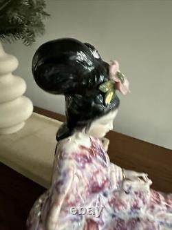 Vintage Mid Century GEISHA GIRL Hand Painted Porcelain STATUE/FIGURINE 11x11x6